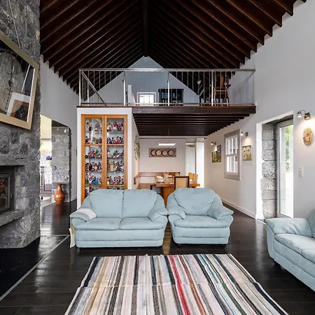 Grande Mar فيلة Ponta Garca